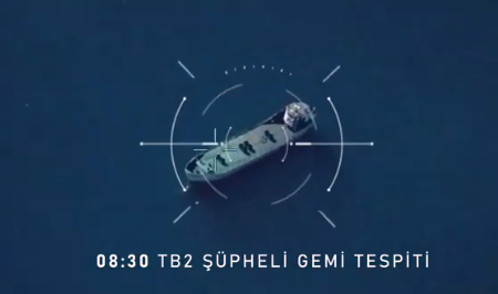Foto - Dünyayı şoka sokacak anlar! Bayraktar TB2 işaretledi, Türk İDA'sı gemiyi bir anda batırdı