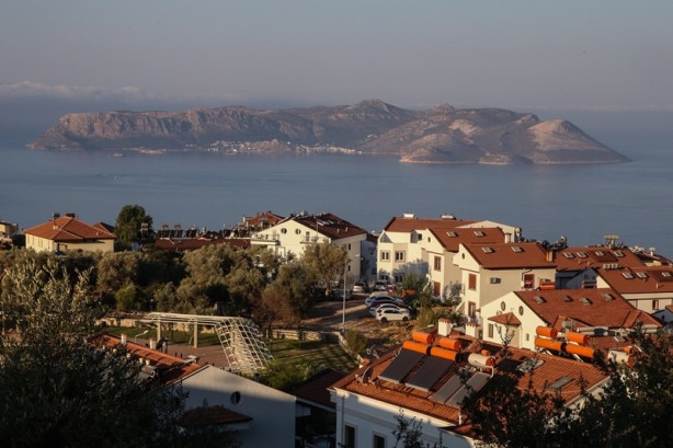 Foto - Yunanistan'ın asker yığdığı 'Meis' adası böyle görüntülendi