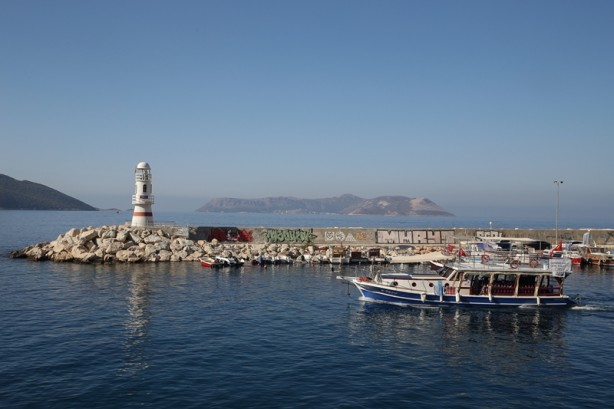 Foto - Yunanistan'ın asker yığdığı 'Meis' adası böyle görüntülendi