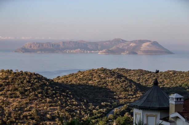 Foto - Yunanistan'ın asker yığdığı 'Meis' adası böyle görüntülendi