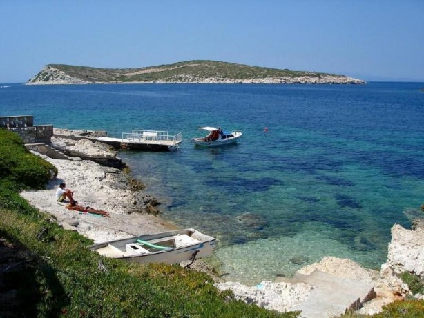Foto - Yunanistan’ın daha önce göz diktiği ada ile ilgili dikkat çeken açıklamalar! Savaş uçağından, farklı canlılara…