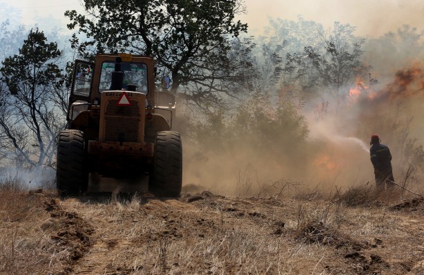 Foto - Yunanistan’ın Türkiye sınırında orman yangını! Köyler boşaltıldı
