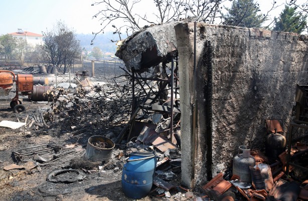 Foto - Yunanistan’ın Türkiye sınırında orman yangını! Köyler boşaltıldı