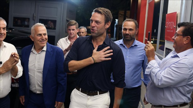 Foto - Yunanistan'ın eşcinsel muhalefet lideri askere gidiyor! Türkiye isteği olay oldu! Bir sen eksiktin, gel