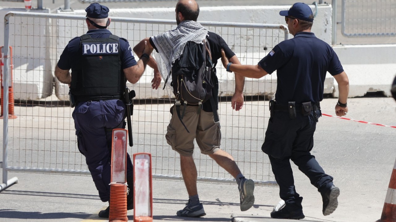 Foto - Yunanlar sokağa indi! İsrailli turistlere karşı ayaklandılar