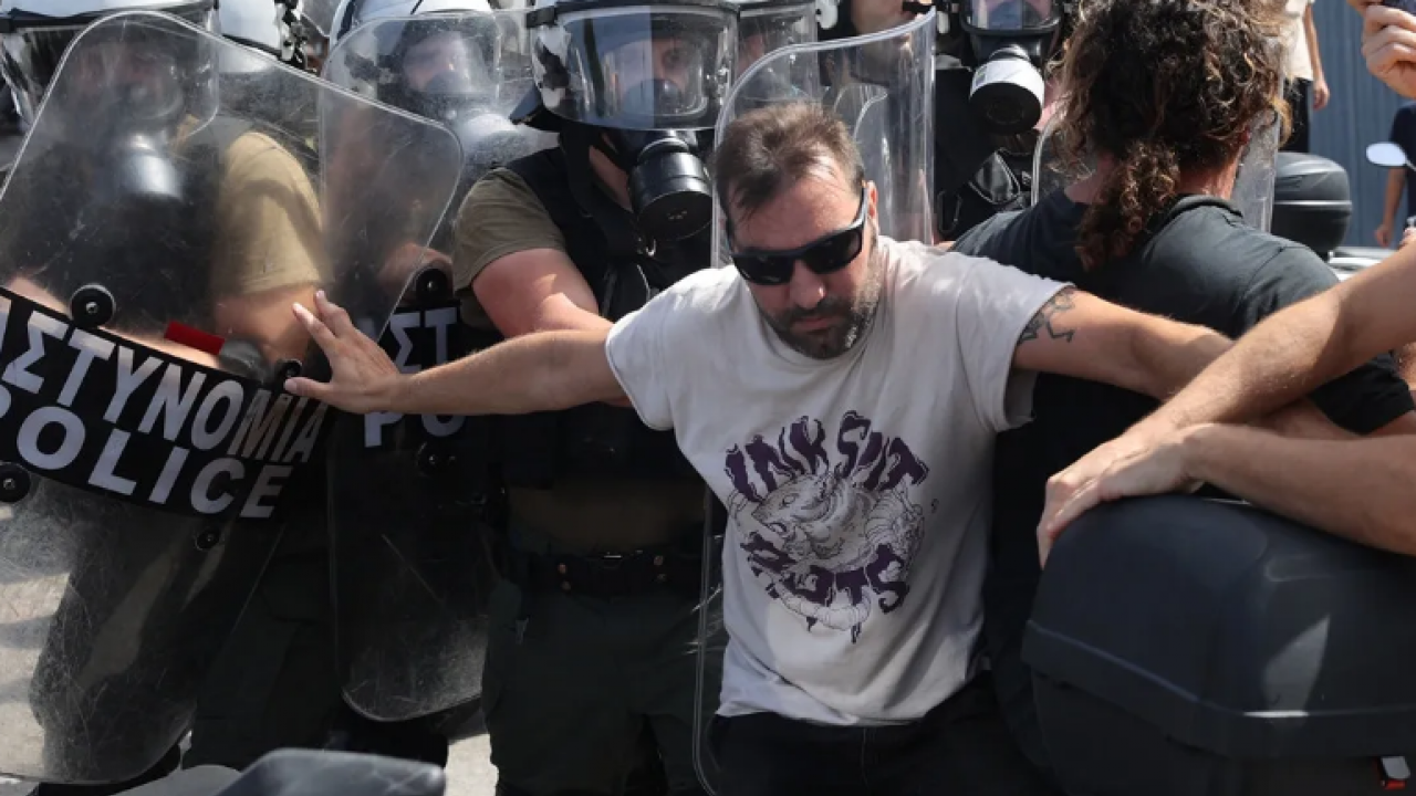 Foto - Yunanlar sokağa indi! İsrailli turistlere karşı ayaklandılar