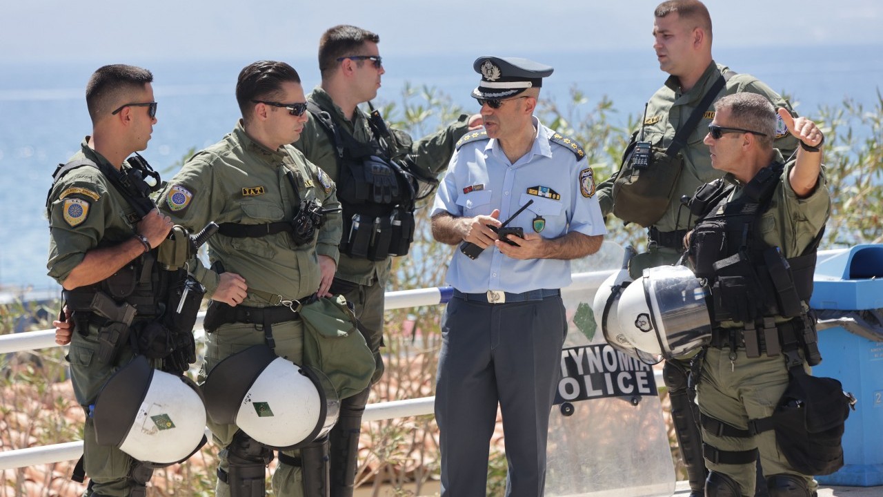 Foto - Yunanlar sokağa indi! İsrailli turistlere karşı ayaklandılar