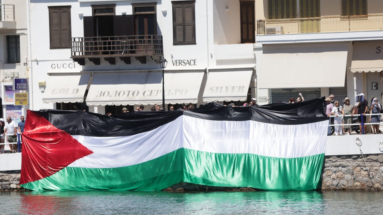 Foto - Yunanlar sokağa indi! İsrailli turistlere karşı ayaklandılar