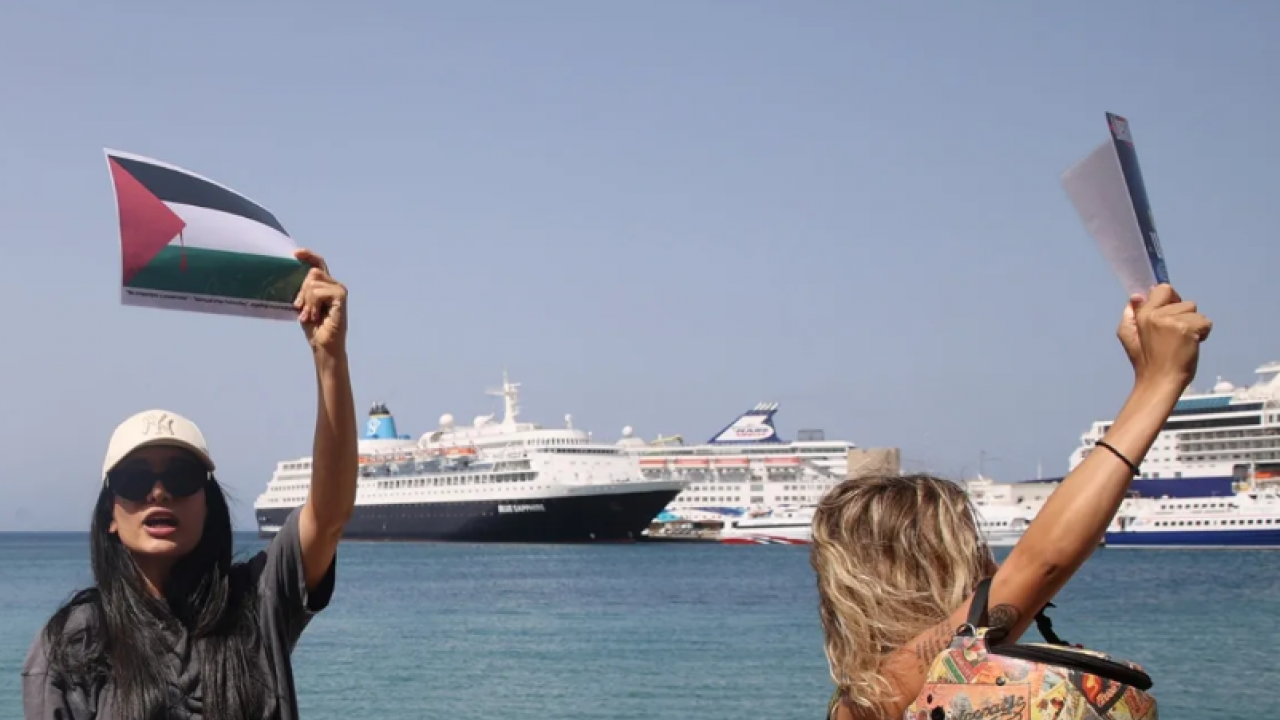 Foto - Yunanlar sokağa indi! İsrailli turistlere karşı ayaklandılar