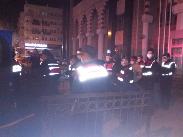 Yunanların göçmen zannedip geri ittiği kişiler FETÖ'cü çıktı