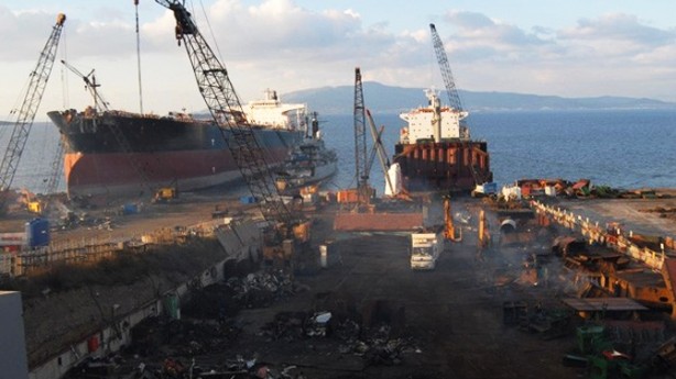 Foto - Yunanlılar emekli gemilerini Türkiye'ye göndermeye başladı! İşte sebebi
