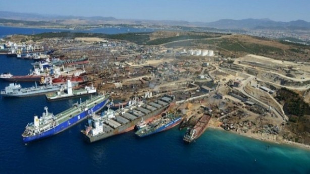 Yunanlılar emekli gemilerini Türkiye'ye göndermeye başladı! İşte sebebi