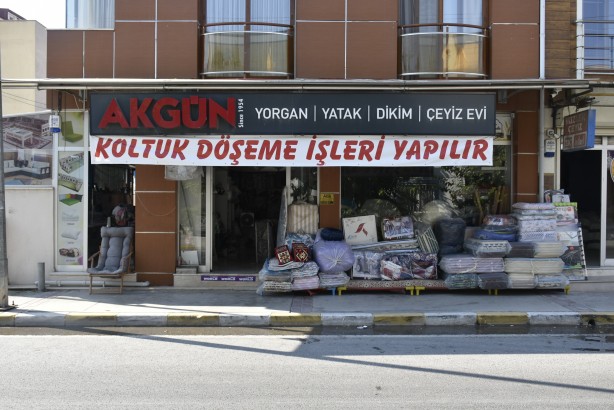 Foto - Yünlerin içinde buldu, hemen annesini aradı! Resmen içinden hazine çıktı