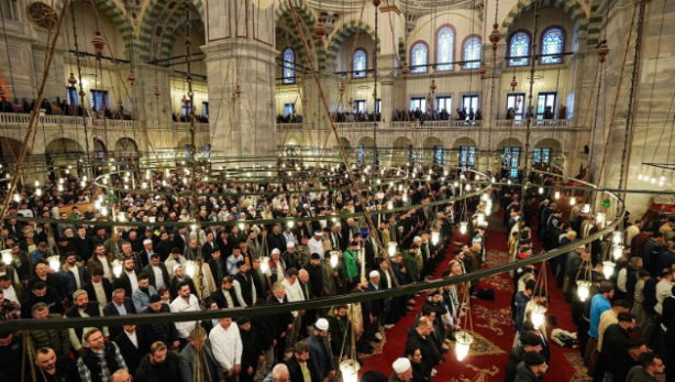 Foto - Yurdun dört bir yanında bayram namazı sevinci