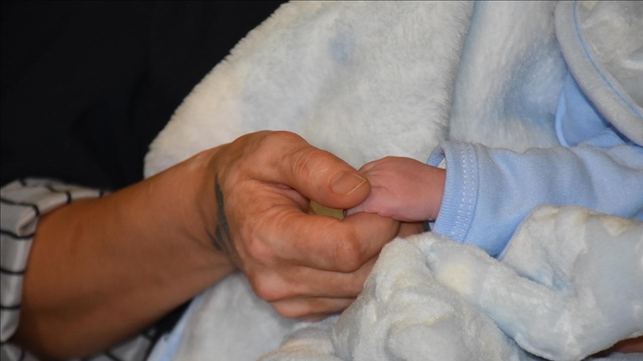 Yurdun dört bir yanından kareler! 2025’in ilk bebekleri dünyaya geldi