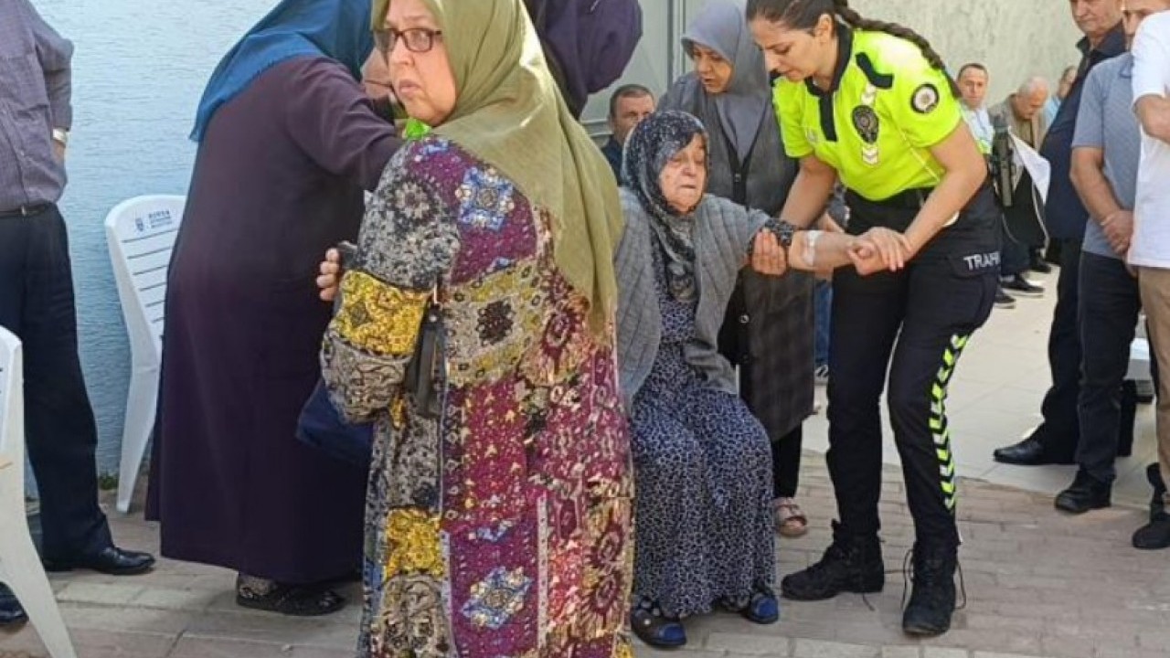 Foto - Yüreği acıya dayanamadı: Şehit polisin annesinden kötü haber!