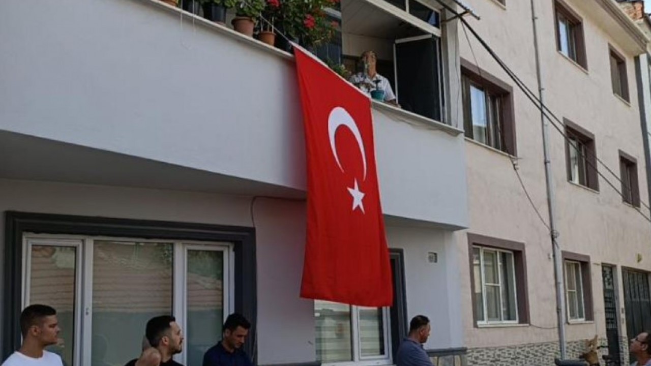 Foto - Yüreği acıya dayanamadı: Şehit polisin annesinden kötü haber!