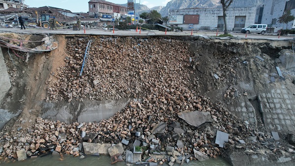 Foto - Yürekler ağızlara geldi | Asi Nehri böyle görüntülendi 