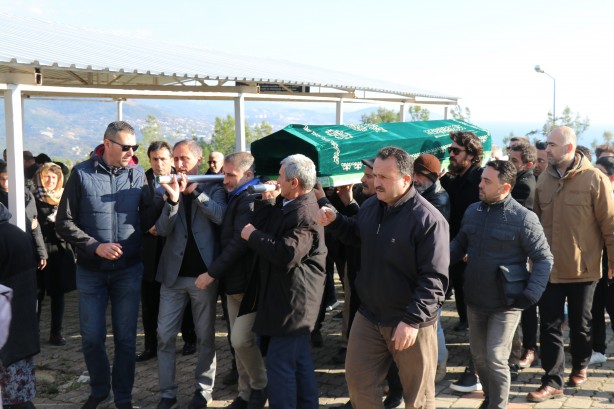 Foto - Yürekleri sızlatan olay! Bebeği doğduktan 10 saat sonra öldü