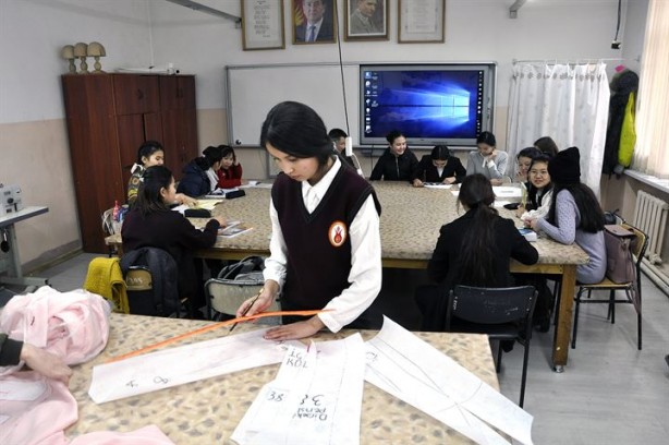 Foto - Yurt dışındaki ilk ve tek devlet lisemiz