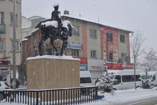 Foto - Yurttan kar manzaraları...