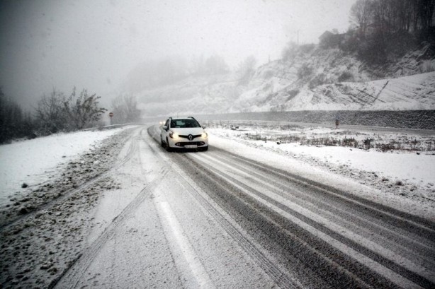 Foto - Yurttan kar manzaraları...