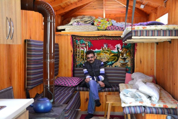 Foto - "Yürüyen ev"le doğanın tadını çıkarıyor 