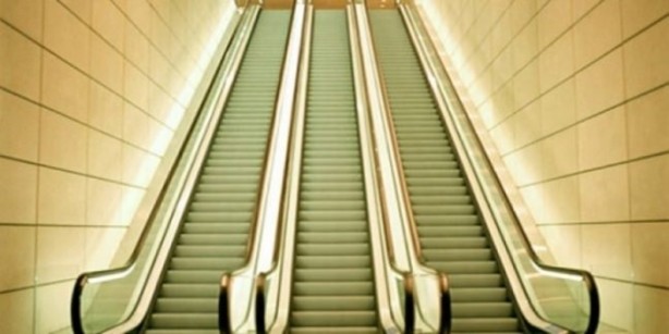 Foto - Yürüyen merdivenlerdeki fırça ne işe yarıyor?