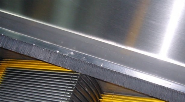  Yürüyen merdivenlerdeki fırça ne işe yarıyor?