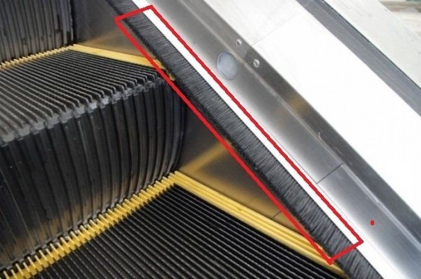 Foto - Yürüyen merdivenlerdeki fırça ne işe yarıyor?