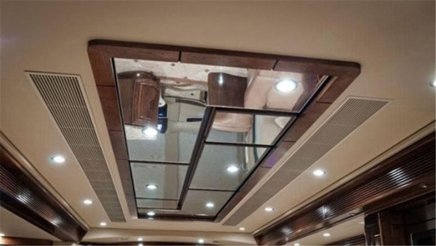 Foto - Yürüyen sarayın fiyatı hayrete düşürüyor!