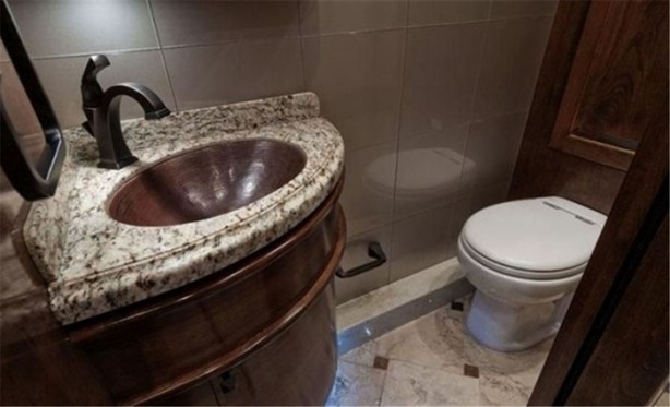 Foto - Yürüyen sarayın fiyatı hayrete düşürüyor!