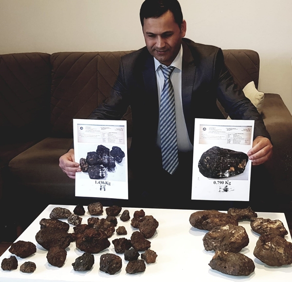 Foto - Yürüyüş yaparken buldu... Banka kasasında saklıyor