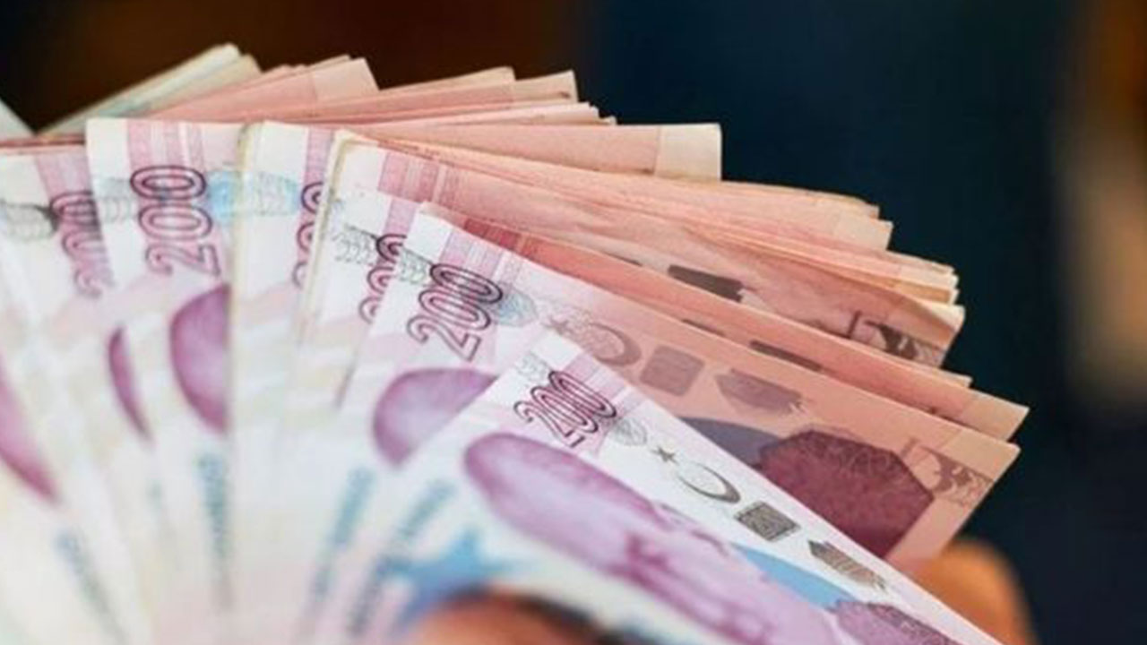 Foto - Yusuf Kaplan'dan sitem: Birileri hükümetin altını mı oyuyor?