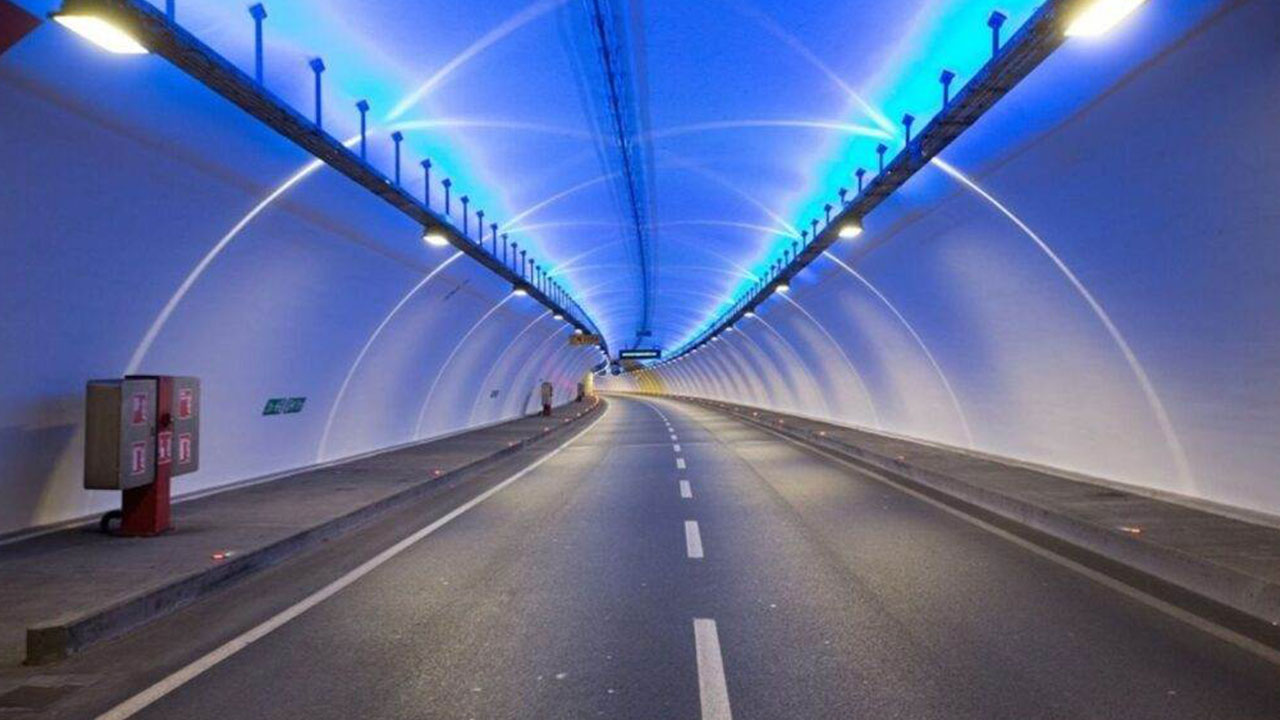 Foto - Yusuf Kaplan'dan sitem: Birileri hükümetin altını mı oyuyor?