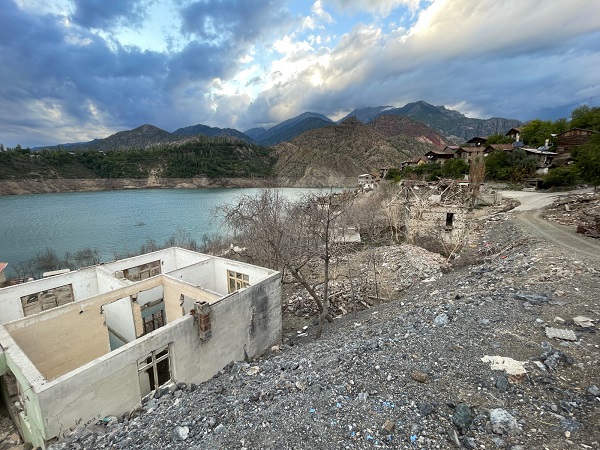 Foto - Yusufeli Barajı'nda ortaya çıktı! 