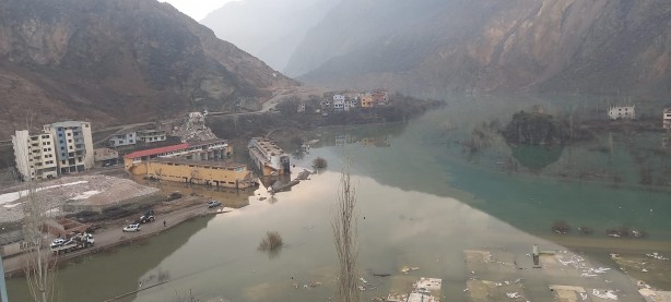 Foto - Yusufeli Barajı'nın suları ilçenin sanayi sitesine ulaştı