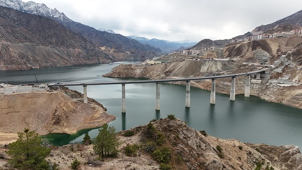 Foto - Yusufeli Viyadüğü'nde geri sayım