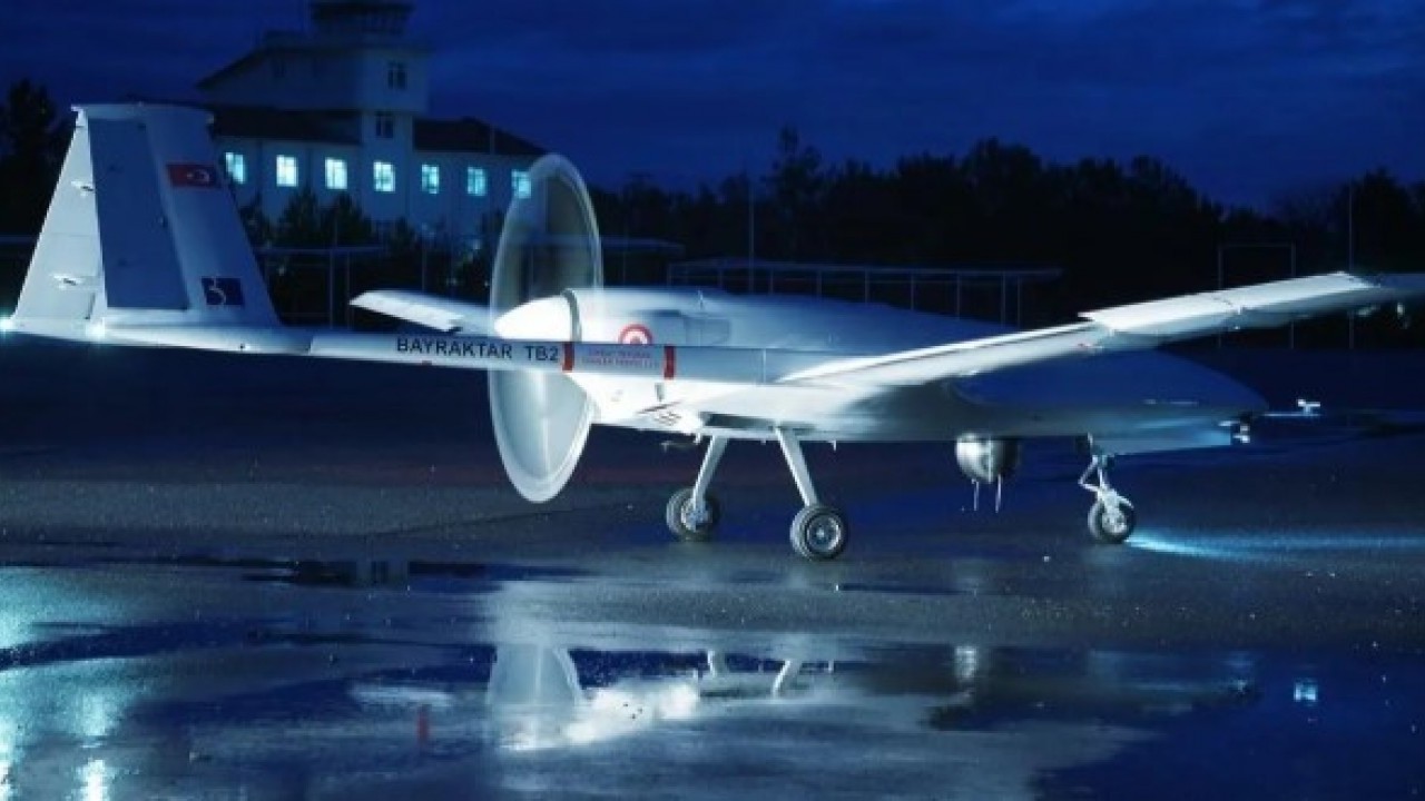 Foto - Yüz milyonlarca dolar kaynak ayıracaklar! Bir ülke daha Bayraktar TB2'ye talip