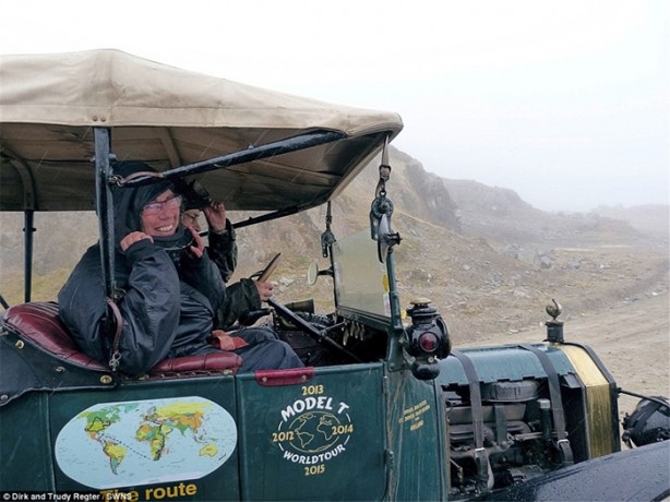 Foto - Yüz yaşındaki arabayla dünya turu