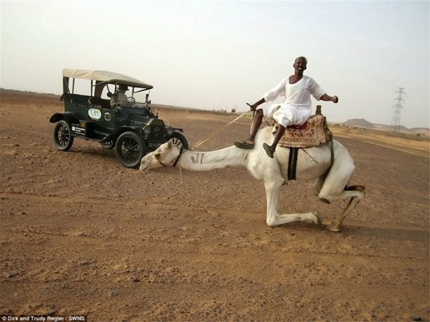 Foto - Yüz yaşındaki arabayla dünya turu