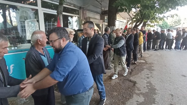 Yüz yıllık gelenek 'Bayramlaşma zinciri'