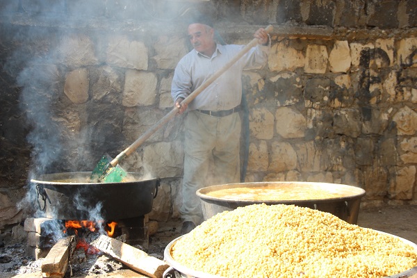 Foto - Yüz yıllık gelenek için kazanlar yeniden ortaya çıktı