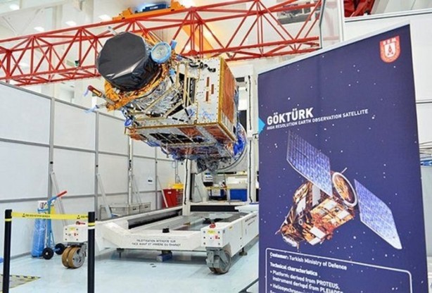 Foto - Yüzde yüz yerli silahlarımız