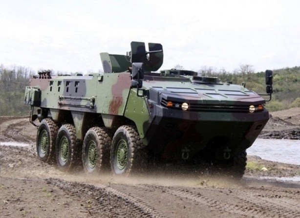 Foto - Yüzde yüz yerli silahlarımız