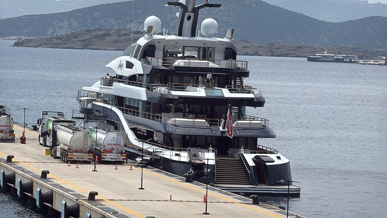 Foto - 'Yüzen saray' Bodrum'a geldi! Haftalık kirası dudak uçuklattı