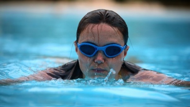 Foto - Yüzerken mutlaka bunu yapın! 