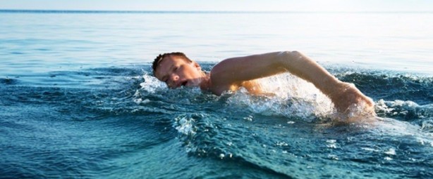 Foto - Yüzerken mutlaka bunu yapın! 