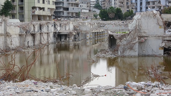 Foto - Yüzlerce kişiye mezar oldu! Rönesans Rezidans suyla doldu