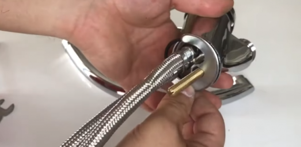 Foto - Yüzlerce lira ödemeye son! Musluk değiştirmek hiç bu kadar kolay olmamıştı